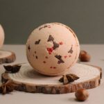 Reindeer and Red Nose Bath Bomb - Toffee & Caramel - Image 2