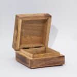 Med Square Box 13.5x13.5x6cm - Hop Hare - Image 2