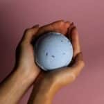 Lavender & Seeds Bath Bomb - 180g - Image 3
