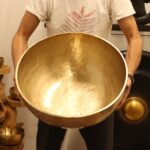 Plain - Huge Vibrational Feet Standing Bowl - 50x20cm - 10.7kg - Image 6